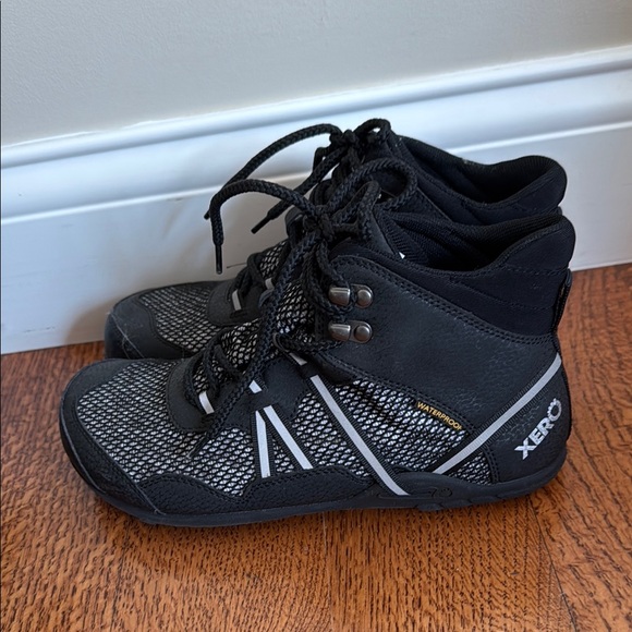 Xeroshoes waterproof hiking boots - Picture 2 of 7